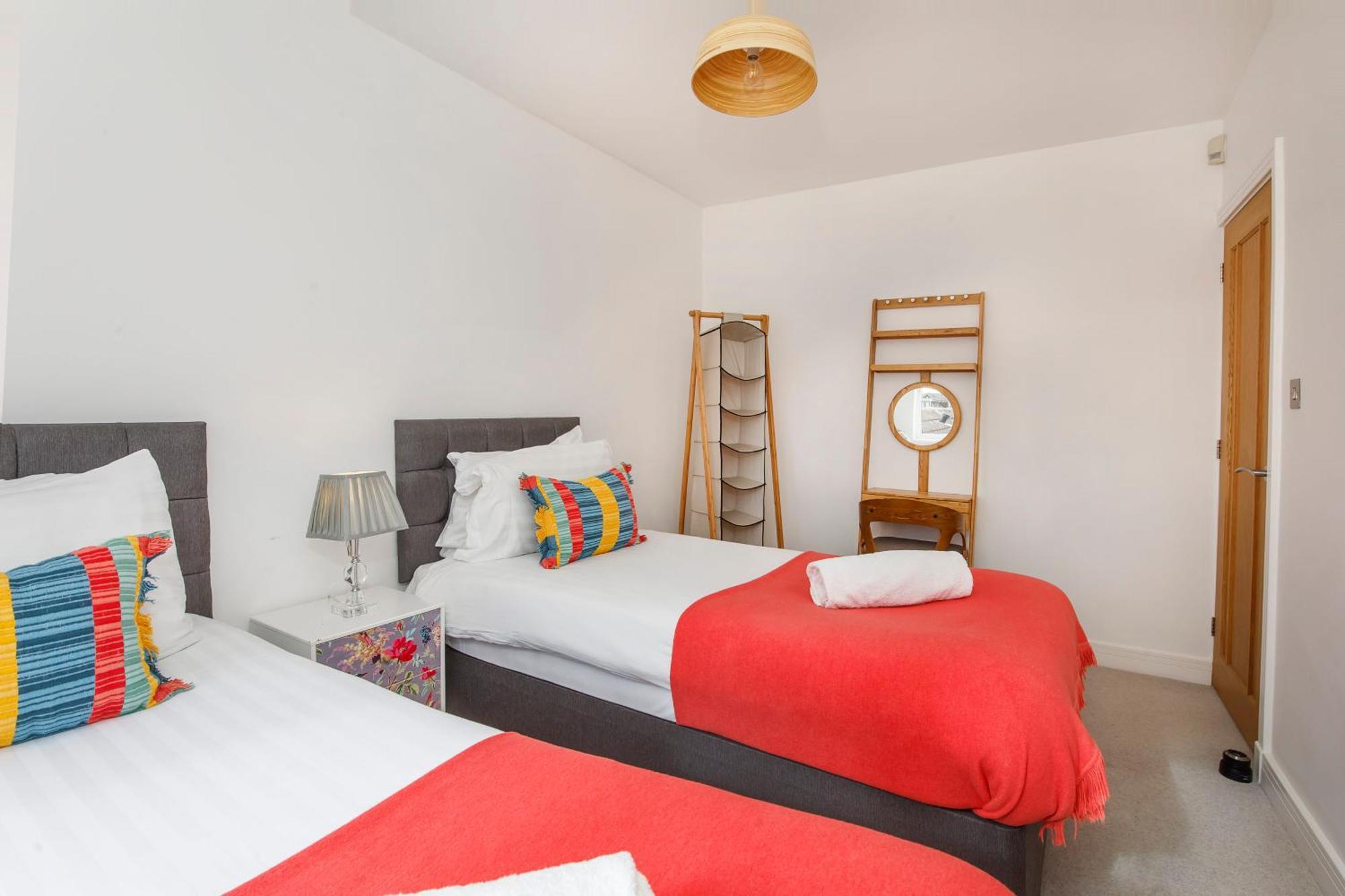 White House Apartments-Free Parking 1 Car Per Apartment York Zewnętrze zdjęcie