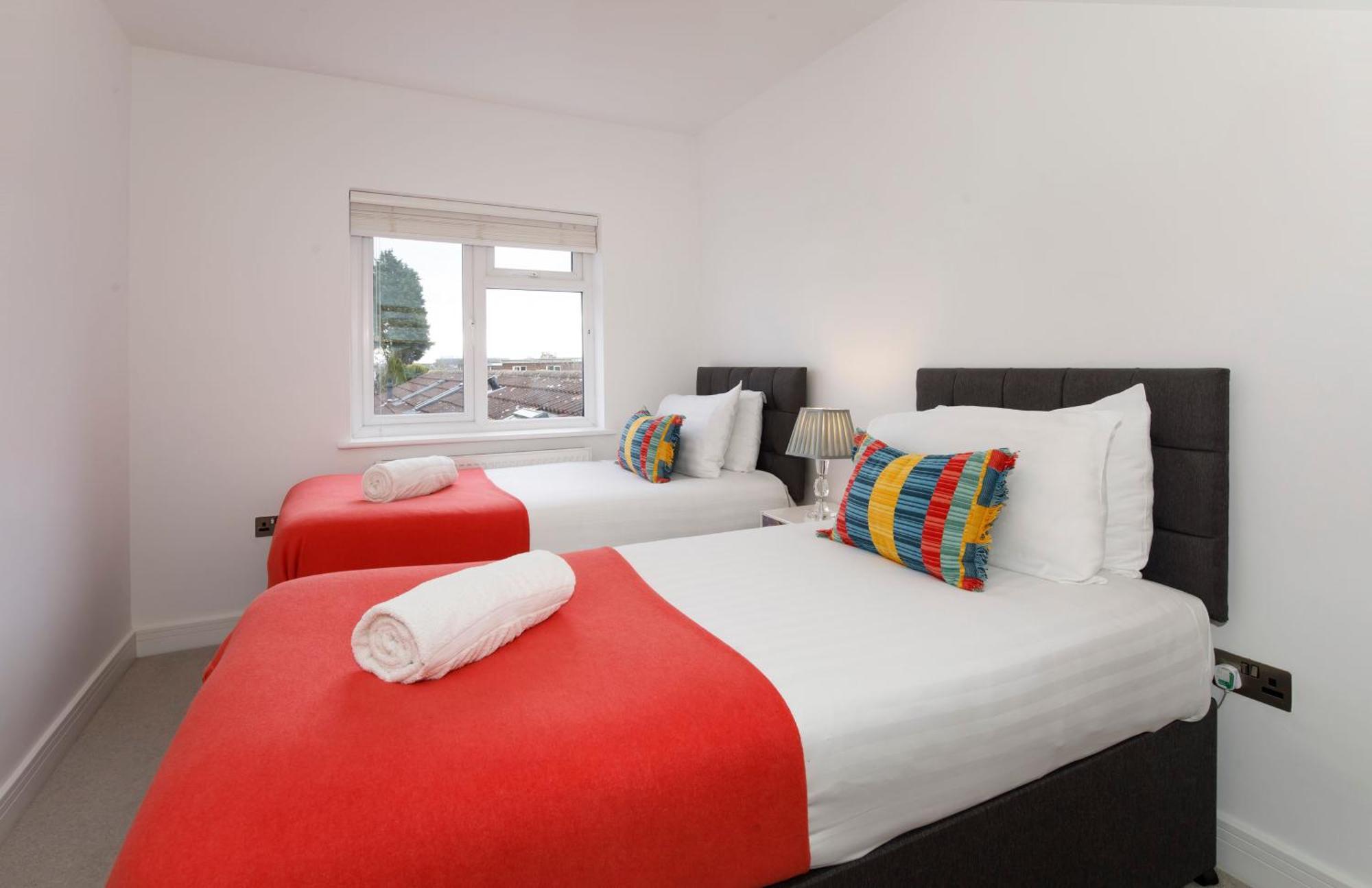 White House Apartments-Free Parking 1 Car Per Apartment York Zewnętrze zdjęcie