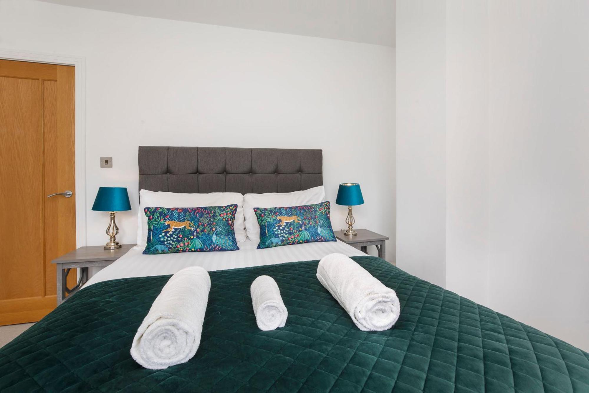 White House Apartments-Free Parking 1 Car Per Apartment York Zewnętrze zdjęcie