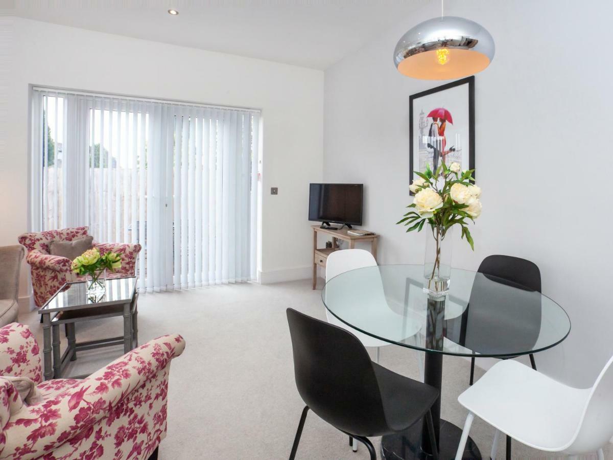 White House Apartments-Free Parking 1 Car Per Apartment York Zewnętrze zdjęcie