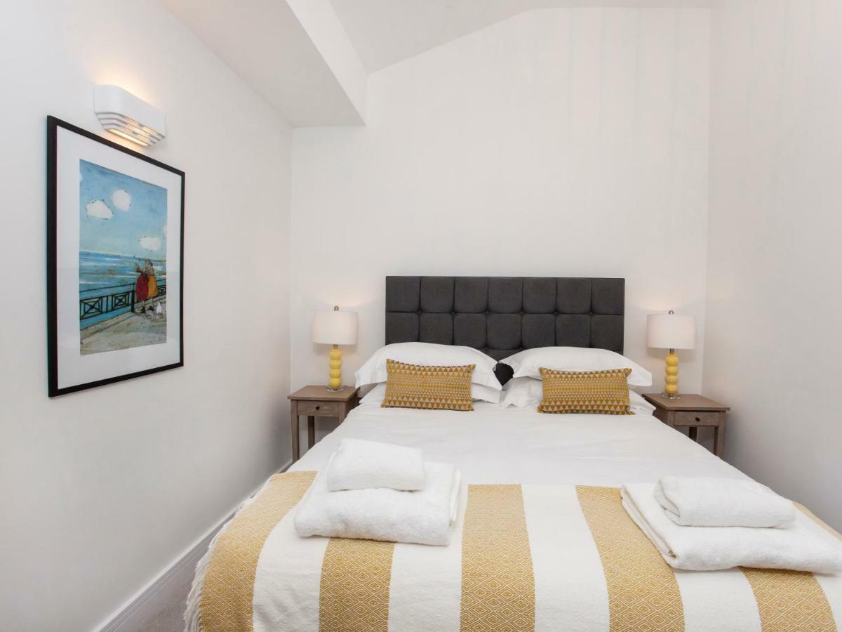 White House Apartments-Free Parking 1 Car Per Apartment York Zewnętrze zdjęcie