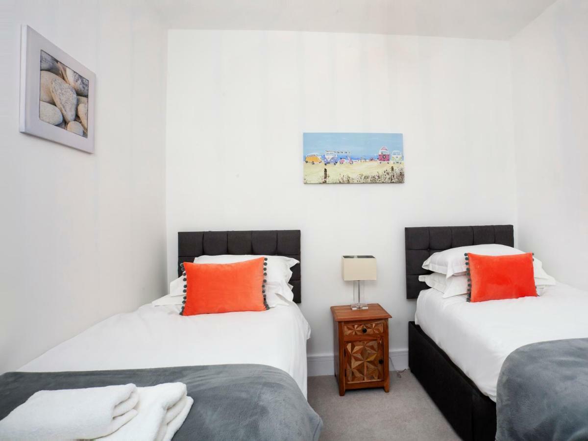 White House Apartments-Free Parking 1 Car Per Apartment York Zewnętrze zdjęcie